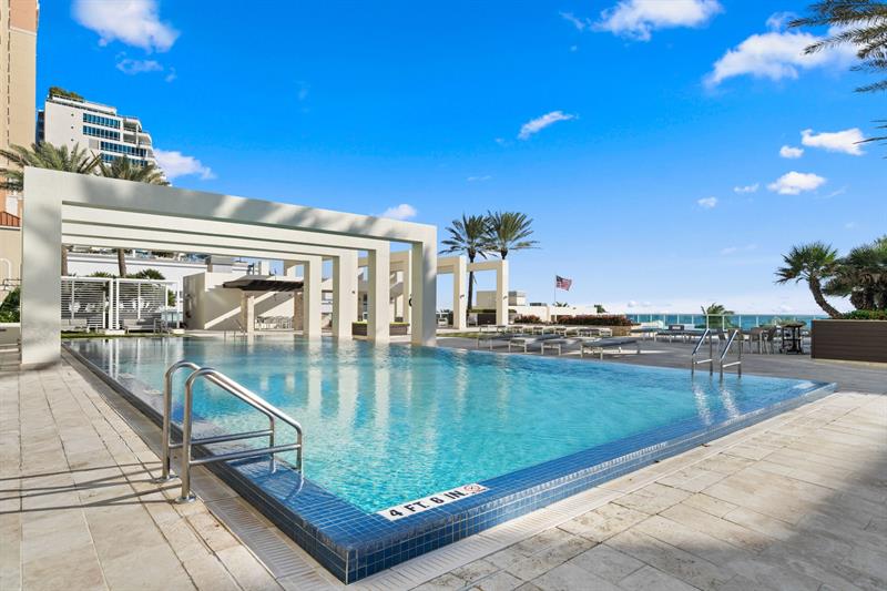 las olas beach club pool gianpierre giusti