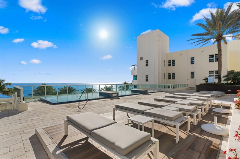 las olas beach club pool gianpierre giusti